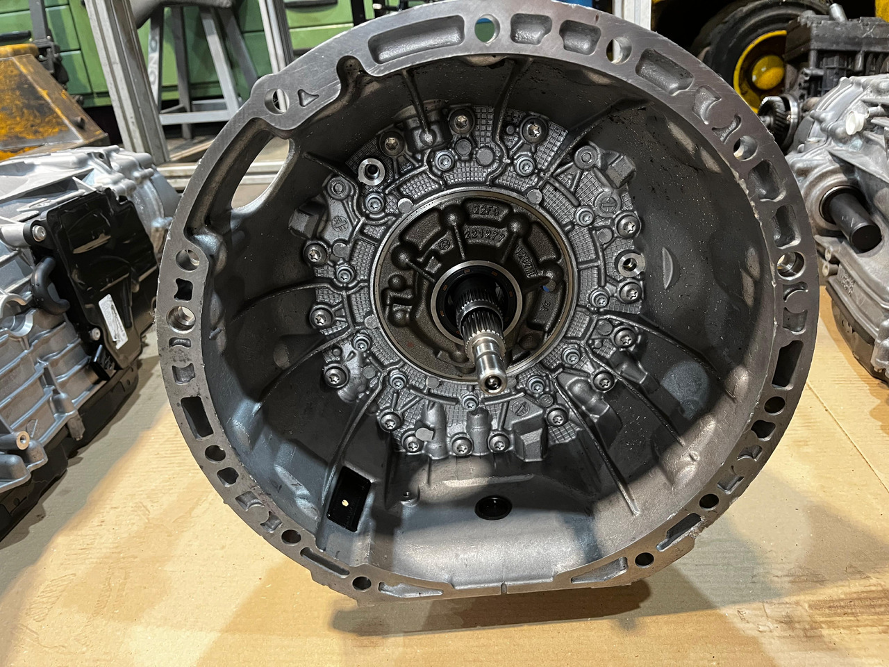 MERCEDES-BENZ Transmission 8G 722.908 Automatic C218 X218 W212 W205 - Transmisie: Foto 4 MERCEDES-BENZ Transmission 8G 722.908 Automatic C218 X218 W212 W205 - Transmisie: Foto 4