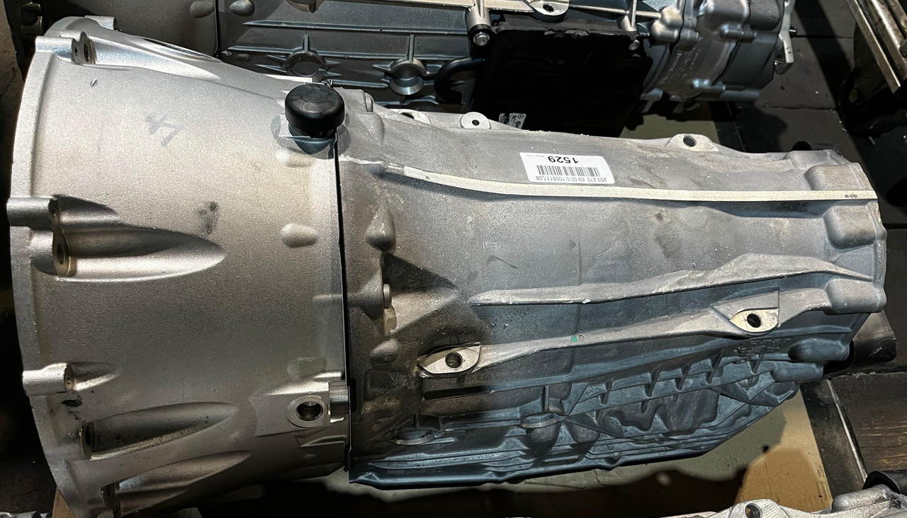MERCEDES-BENZ Transmission 9G 725 Automatic W205 W213 X253 - Transmisie: Foto 3 MERCEDES-BENZ Transmission 9G 725 Automatic W205 W213 X253 - Transmisie: Foto 3