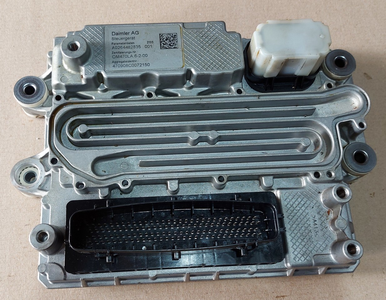 Mercedes Actros MP4 MCM2 MCM2.1 Reconditioned - Calculator de bord pentru Camion: Foto 1 Mercedes Actros MP4 MCM2 MCM2.1 Reconditioned - Calculator de bord pentru Camion: Foto 1