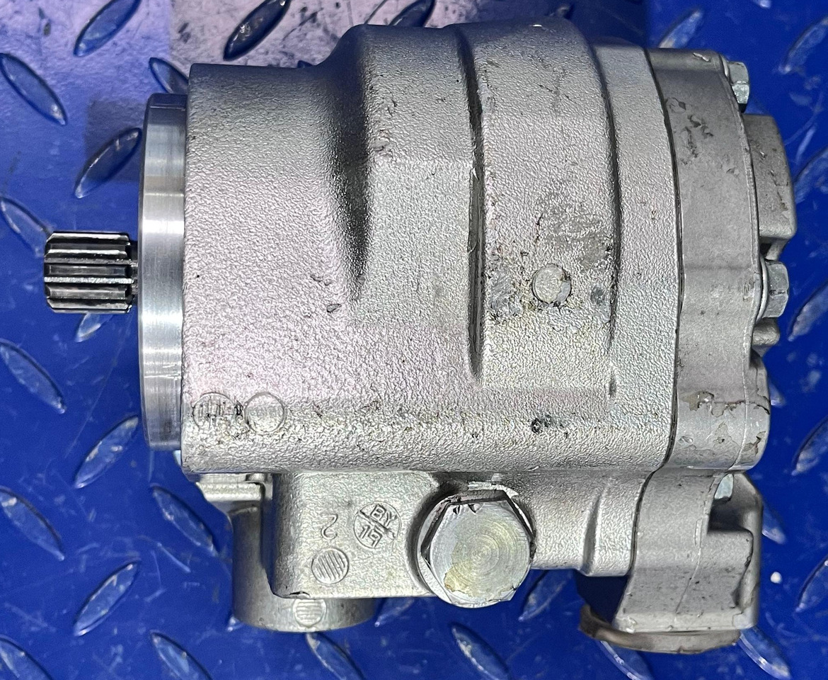 Mercedes Actros MP4 Servo Pump A9604600280 - Pompă de servodirecţie pentru Camion: Foto 2 Mercedes Actros MP4 Servo Pump A9604600280 - Pompă de servodirecţie pentru Camion: Foto 2