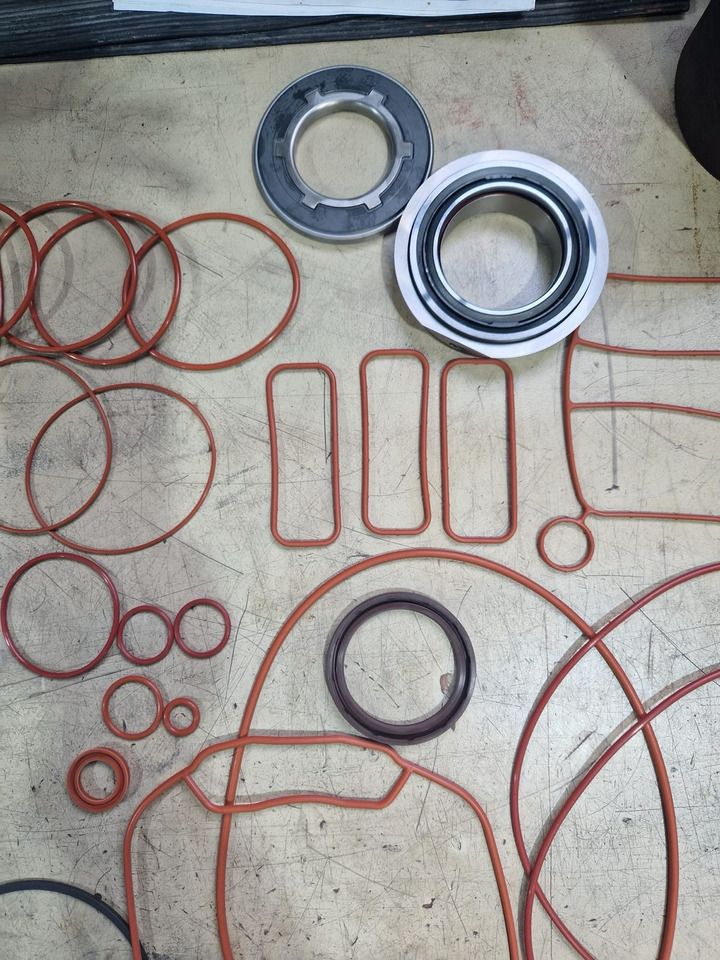 Mercedes Benz Retarder Repair Kit A0004308495 - Turbocompresor pentru Camion: Foto 4 Mercedes Benz Retarder Repair Kit A0004308495 - Turbocompresor pentru Camion: Foto 4