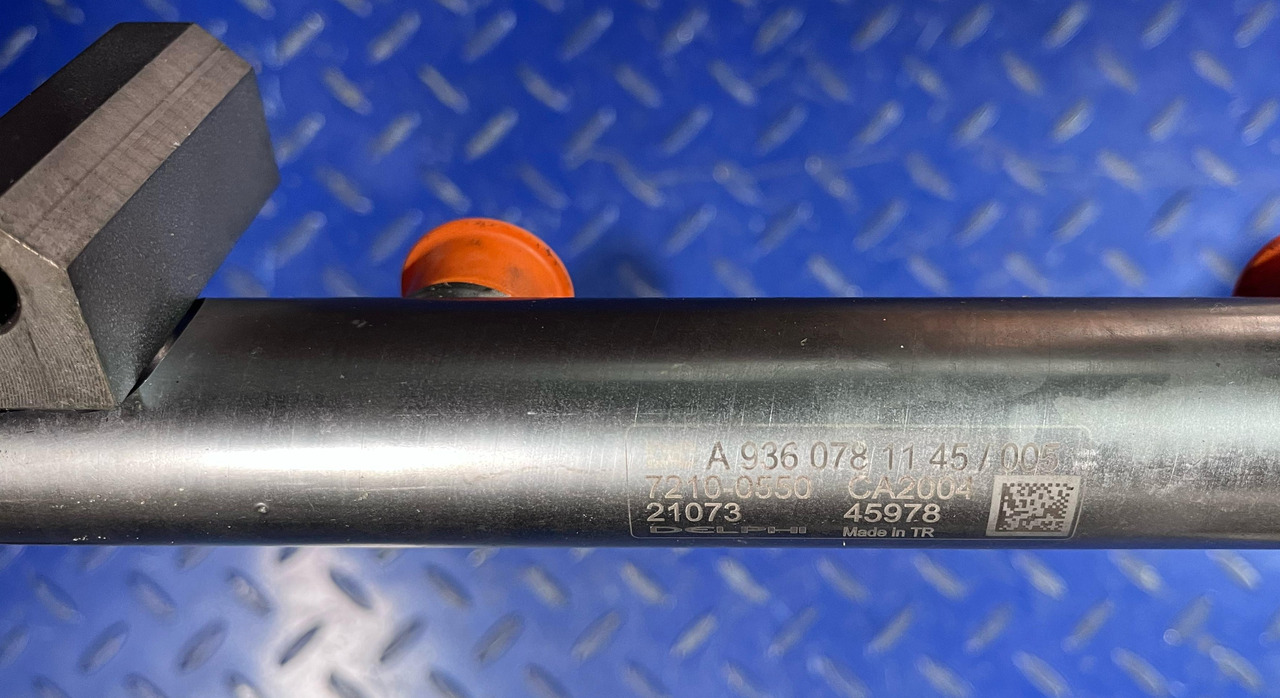 Mercedes Common Rail Pipe A9360780845 - Sistem de alimentare combustibil: Foto 5 Mercedes Common Rail Pipe A9360780845 - Sistem de alimentare combustibil: Foto 5