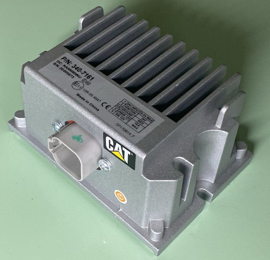 CATERPILLAR 340-7161 24 Volt to 12 Volt Power Converter - Piesă de schimb pentru Excavator: Foto 3 CATERPILLAR 340-7161 24 Volt to 12 Volt Power Converter - Piesă de schimb pentru Excavator: Foto 3