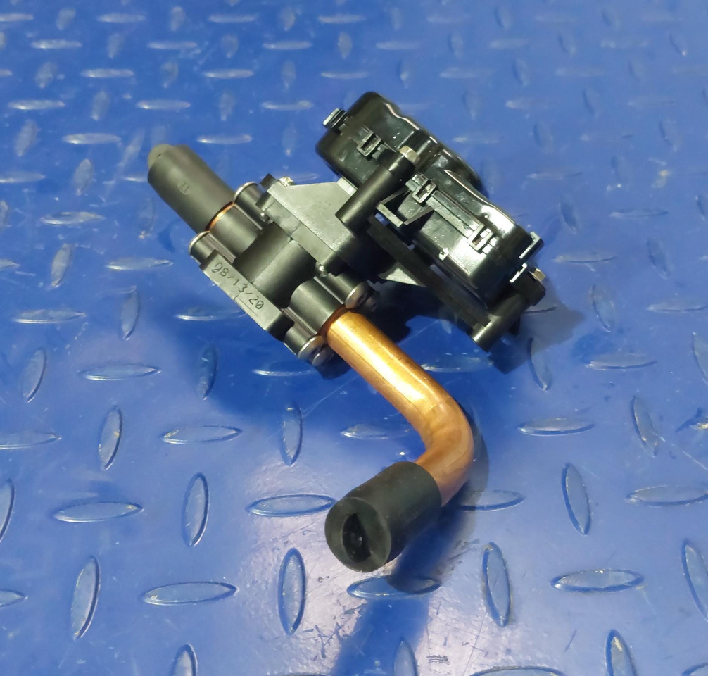 CATERPILLAR Ansamblu supapă-apă (electronic) CAT 355-0561 - Piesă de schimb pentru Utilaje constructii: Foto 1 CATERPILLAR Ansamblu supapă-apă (electronic) CAT 355-0561 - Piesă de schimb pentru Utilaje constructii: Foto 1