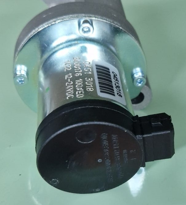 DEUTZ Solenoid 04513018 - Piesă de schimb pentru Utilaje constructii: Foto 3 DEUTZ Solenoid 04513018 - Piesă de schimb pentru Utilaje constructii: Foto 3