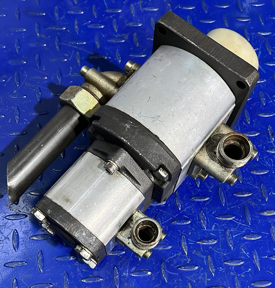 REXROTH BOSCH Hydraulic Pump 0510768007(1517222311) - Pompa hidraulica: Foto 2 REXROTH BOSCH Hydraulic Pump 0510768007(1517222311) - Pompa hidraulica: Foto 2
