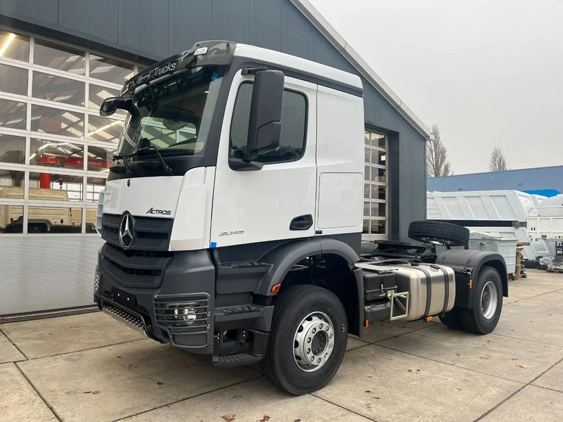 Mercedes-Benz Actros 2045 S 4x2 Tractor Head - Cap tractor: Foto 1 Mercedes-Benz Actros 2045 S 4x2 Tractor Head - Cap tractor: Foto 1