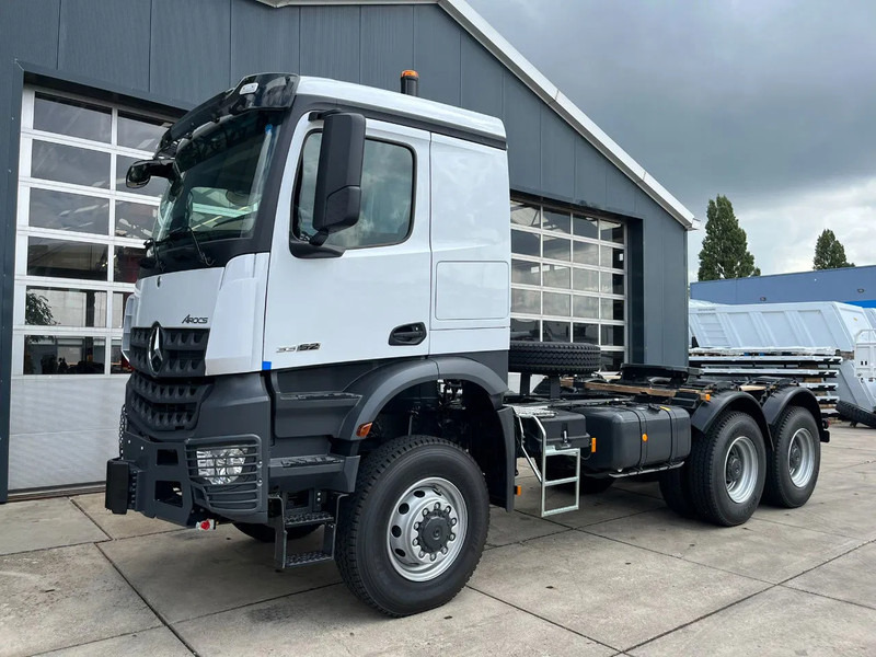 Mercedes-Benz Arocs 4058 AS 6x6 Tractor Head 180T Push Pull (Pre order) - Cap tractor: Foto 1 Mercedes-Benz Arocs 4058 AS 6x6 Tractor Head 180T Push Pull (Pre order) - Cap tractor: Foto 1