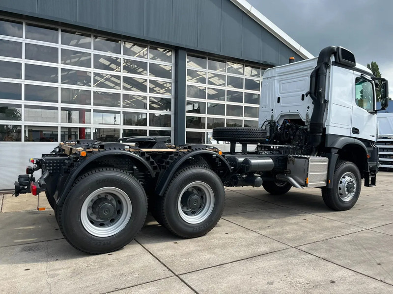 Mercedes-Benz Arocs 4058 AS 6x6 Tractor Head 180T Push Pull euro3 (Pre order) - Cap tractor: Foto 5 Mercedes-Benz Arocs 4058 AS 6x6 Tractor Head 180T Push Pull euro3 (Pre order) - Cap tractor: Foto 5