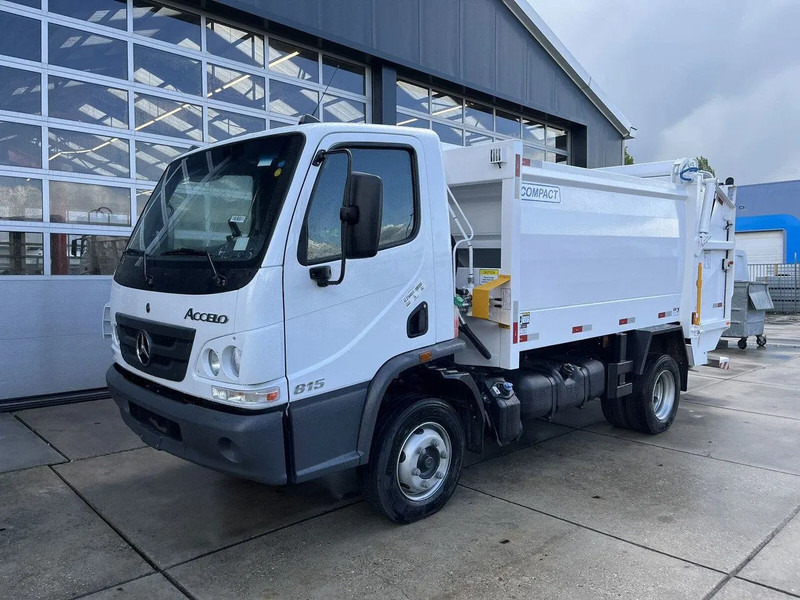 Mercedes-Benz Accelo 815 4x2 Garbage Compactor (2 units) Accelo 815 4x2 Garbage Compactor (2 units) - Autogunoiere: Foto 1 Mercedes-Benz Accelo 815 4x2 Garbage Compactor (2 units) Accelo 815 4x2 Garbage Compactor (2 units) - Autogunoiere: Foto 1