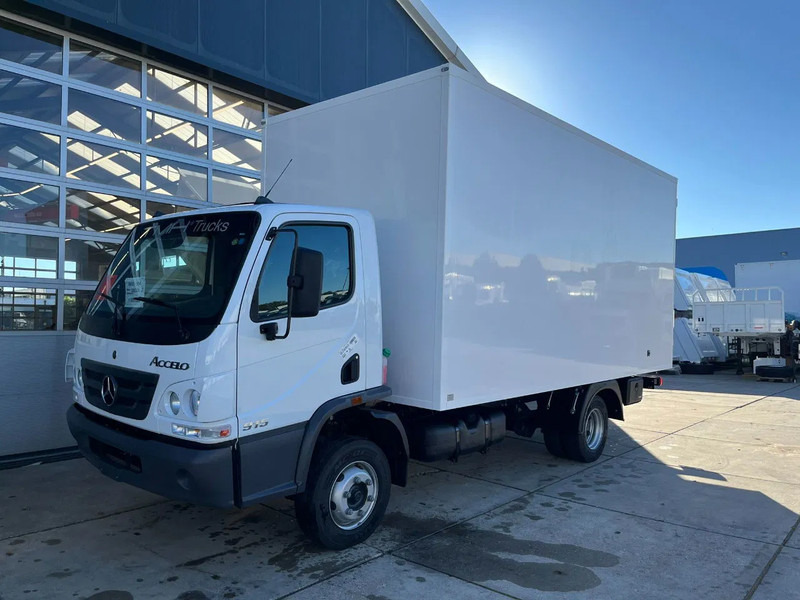 Mercedes-Benz Accelo 915 4x2 Closed Cargo Truck - Camion furgon: Foto 1 Mercedes-Benz Accelo 915 4x2 Closed Cargo Truck - Camion furgon: Foto 1