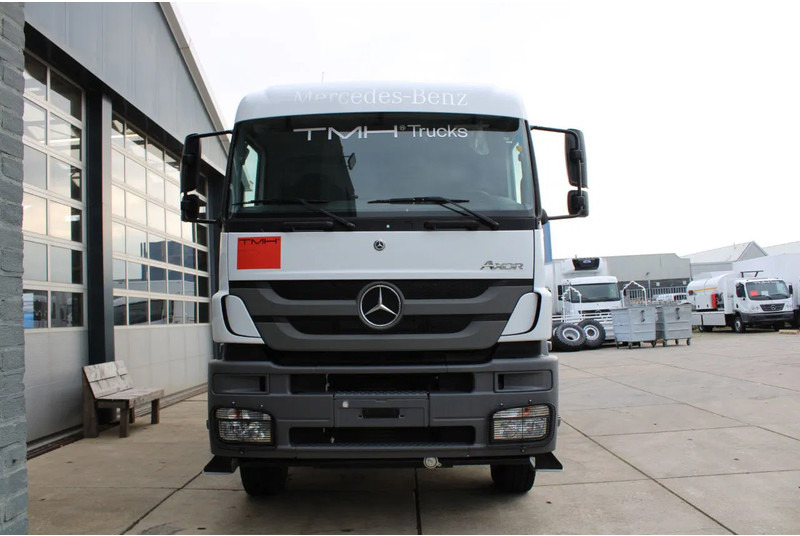 Mercedes-Benz Axor 3344 K 6x4 Tipper Truck - Camion basculantă: Foto 5 Mercedes-Benz Axor 3344 K 6x4 Tipper Truck - Camion basculantă: Foto 5
