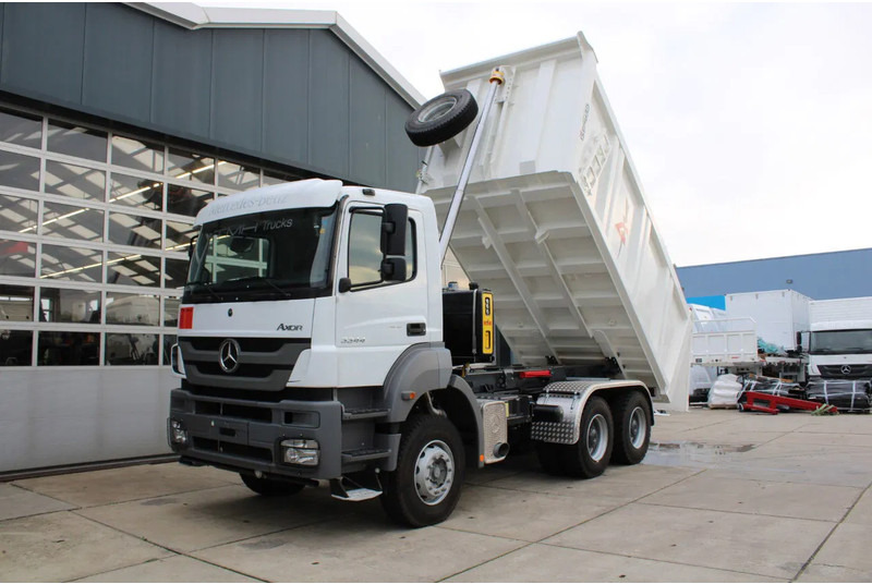 Leasing de Mercedes-Benz Axor 3344 K 6x4 Tipper Truck Mercedes-Benz Axor 3344 K 6x4 Tipper Truck: Foto 7