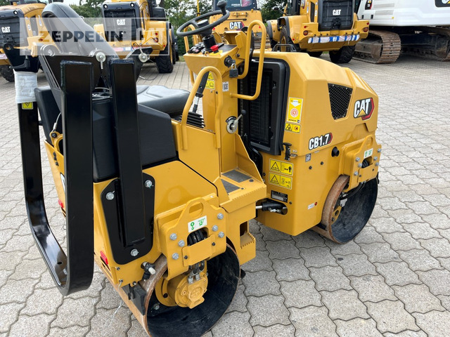 Cat CB1.7 - Cilindru compactor pentru asfalt: Foto 5 Cat CB1.7 - Cilindru compactor pentru asfalt: Foto 5