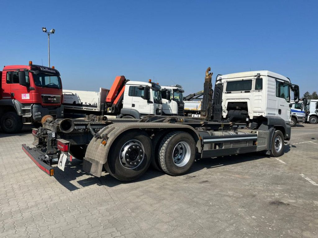 MAN TG-S 26.420/6x2 Abrollkipper - Camion cu cârlig: Foto 4 MAN TG-S 26.420/6x2 Abrollkipper - Camion cu cârlig: Foto 4