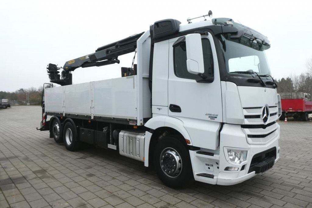 Mercedes-Benz Antos 2543 L/6x2 Pritsche Heckkran - Camion cu macara: Foto 3 Mercedes-Benz Antos 2543 L/6x2 Pritsche Heckkran - Camion cu macara: Foto 3