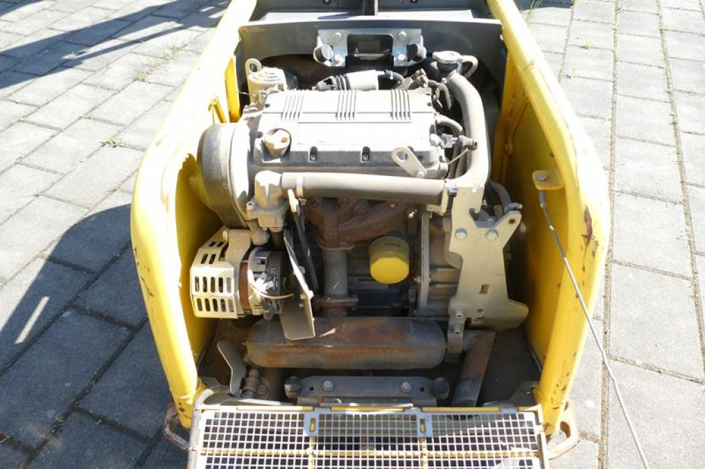 Wacker Neuson SE Rüttelplatte DPU 110rLem970 Baumaschine inkl. Fernbedienung - Utilaje constructii: Foto 2 Wacker Neuson SE Rüttelplatte DPU 110rLem970 Baumaschine inkl. Fernbedienung - Utilaje constructii: Foto 2