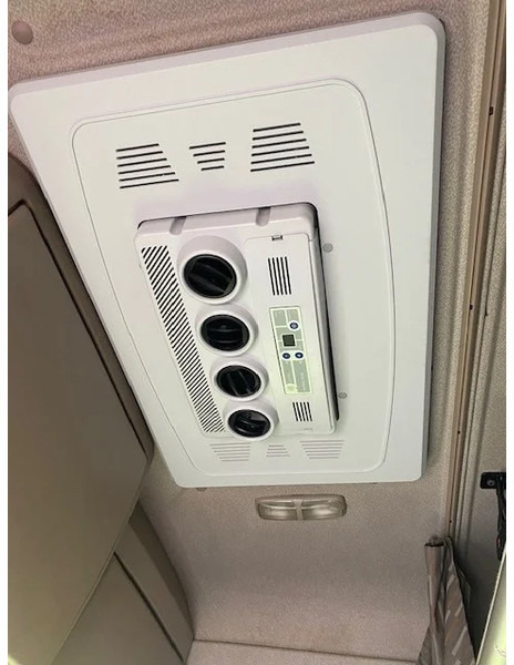 DAF CF 370 spacecab skylights - Cap tractor: Foto 5 DAF CF 370 spacecab skylights - Cap tractor: Foto 5