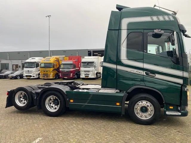 Volvo FH 16 6x2 sleepas trekker ,DL ,750 pk, XL cabine , schuifschotel . - Cap tractor: Foto 3 Volvo FH 16 6x2 sleepas trekker ,DL ,750 pk, XL cabine , schuifschotel . - Cap tractor: Foto 3