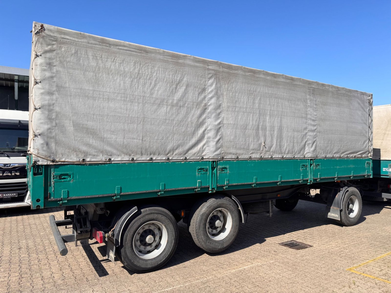 KUMMLIN 3-Achs Getreide Kipper 3 Seiten Liftachs - Remorcă basculantă: Foto 4 KUMMLIN 3-Achs Getreide Kipper 3 Seiten Liftachs - Remorcă basculantă: Foto 4