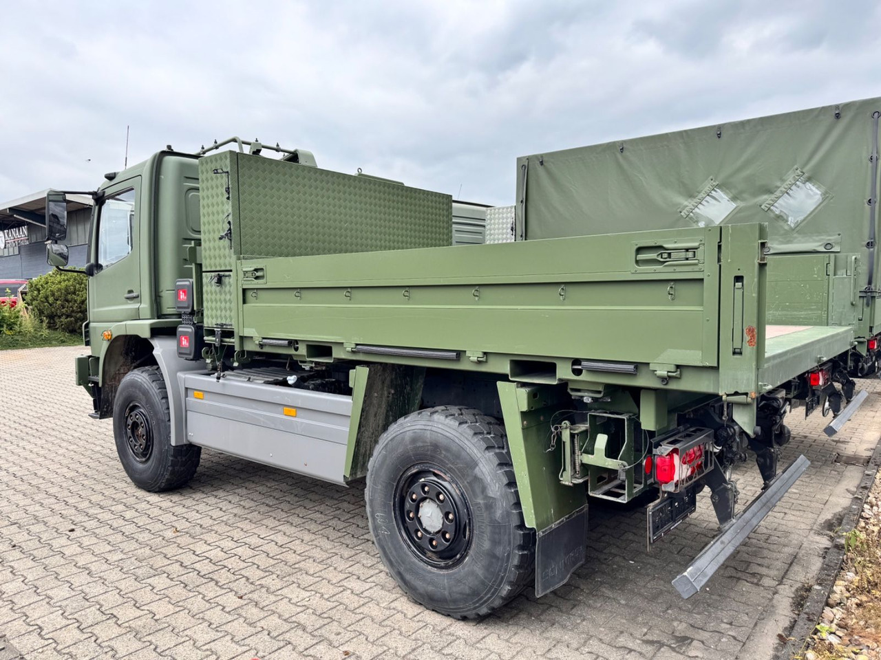 Mercedes-Benz 1018 Atego 4x4 Allrad Camper Expedition - Camion transport containere/ Swap body: Foto 3 Mercedes-Benz 1018 Atego 4x4 Allrad Camper Expedition - Camion transport containere/ Swap body: Foto 3