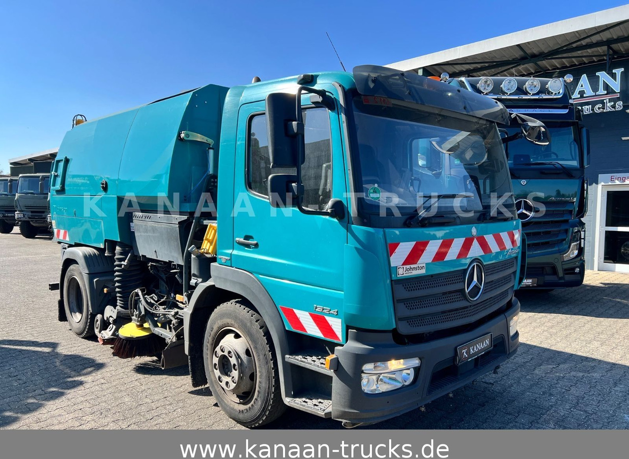 Mercedes-Benz 1324 Atego Johnston VS651 154TKM Euro6c - Măturătoare stradală: Foto 1 Mercedes-Benz 1324 Atego Johnston VS651 154TKM Euro6c - Măturătoare stradală: Foto 1