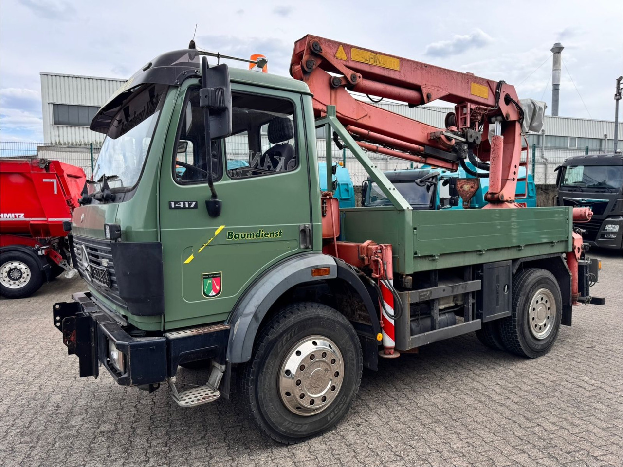 Mercedes-Benz 1417 AK Allrad Palfinger Montagekran 17,7m 64TKM - Camion cu macara: Foto 3 Mercedes-Benz 1417 AK Allrad Palfinger Montagekran 17,7m 64TKM - Camion cu macara: Foto 3