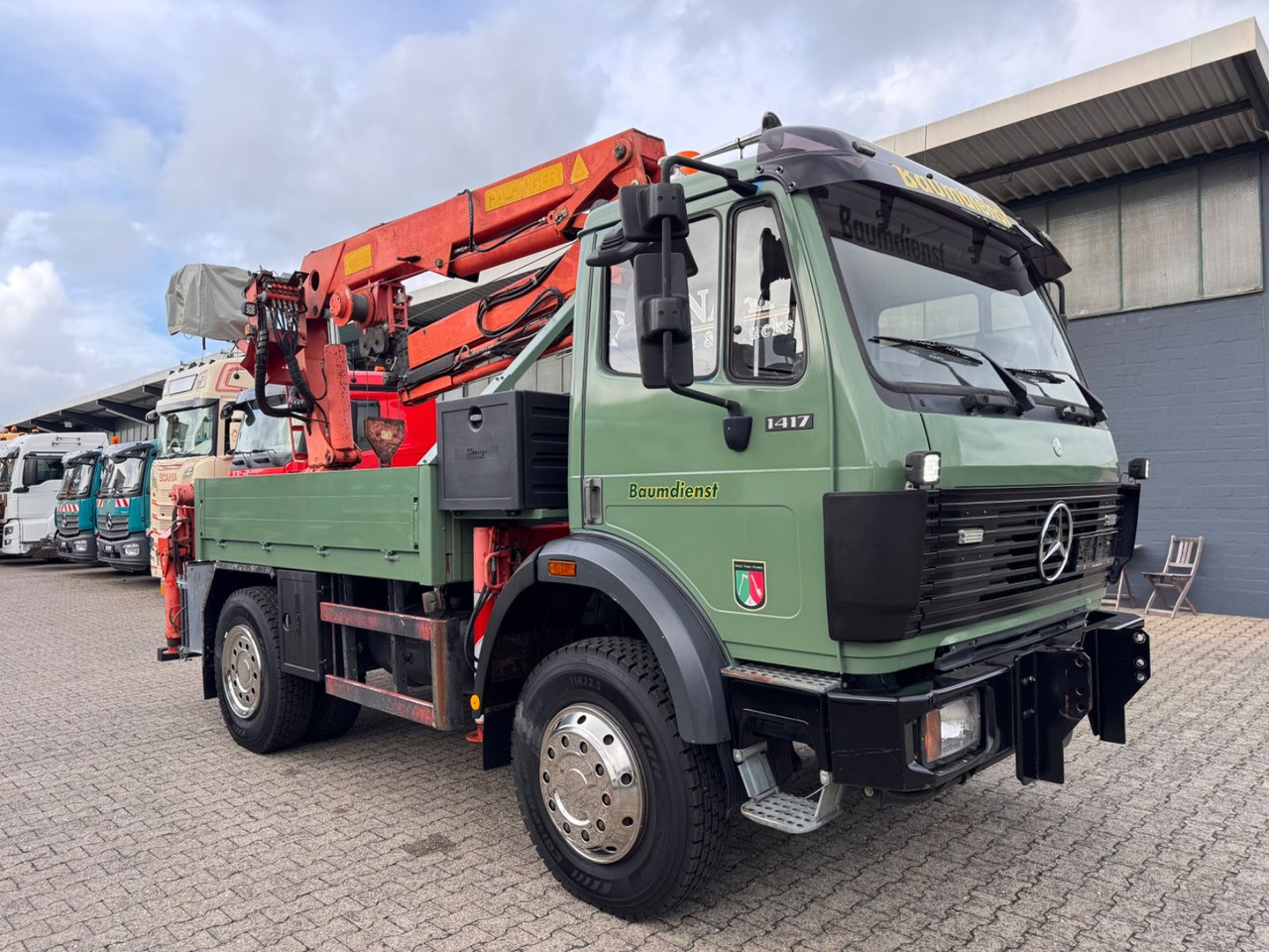 Mercedes-Benz 1417 AK Allrad Palfinger Montagekran 17,7m 64TKM - Camion cu macara: Foto 1 Mercedes-Benz 1417 AK Allrad Palfinger Montagekran 17,7m 64TKM - Camion cu macara: Foto 1