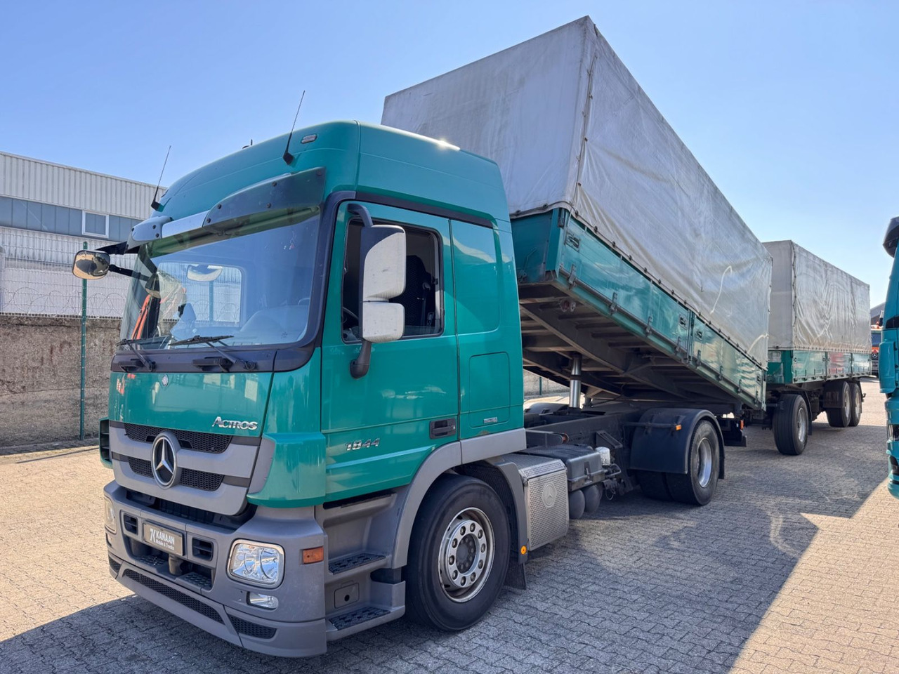 Mercedes-Benz 1844 Actros MP3 3-SeitenKipper Getreide Pritsche - Camion basculantă: Foto 3 Mercedes-Benz 1844 Actros MP3 3-SeitenKipper Getreide Pritsche - Camion basculantă: Foto 3