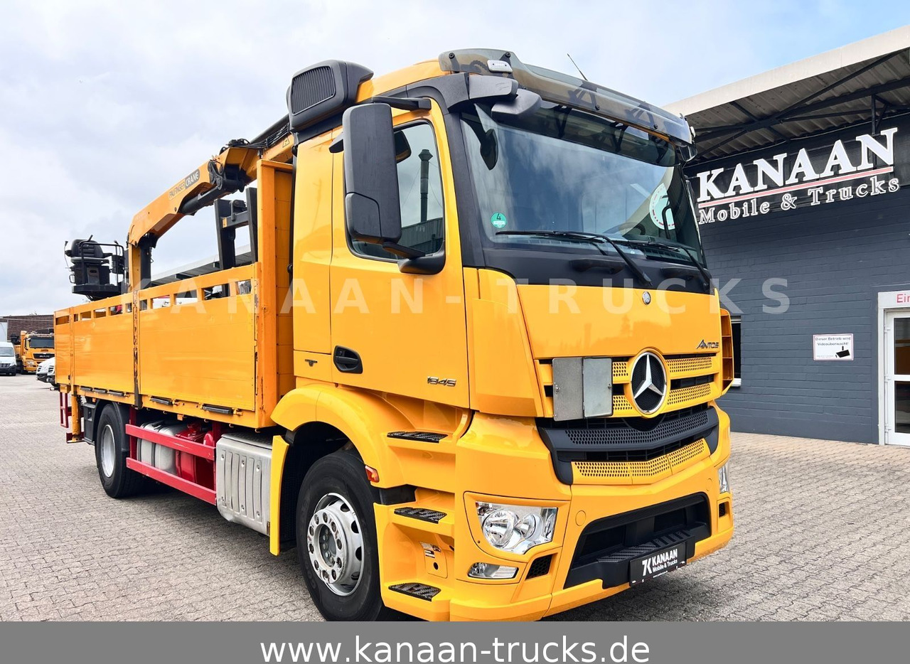 Mercedes-Benz 1845 Antos 4x2 Baustoffkran Palfinger 21001L - Camion cu macara: Foto 1 Mercedes-Benz 1845 Antos 4x2 Baustoffkran Palfinger 21001L - Camion cu macara: Foto 1