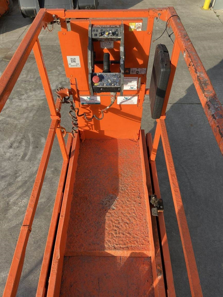 JLG 1930ES (4520) - Platforma foarfeca: Foto 4 JLG 1930ES (4520) - Platforma foarfeca: Foto 4