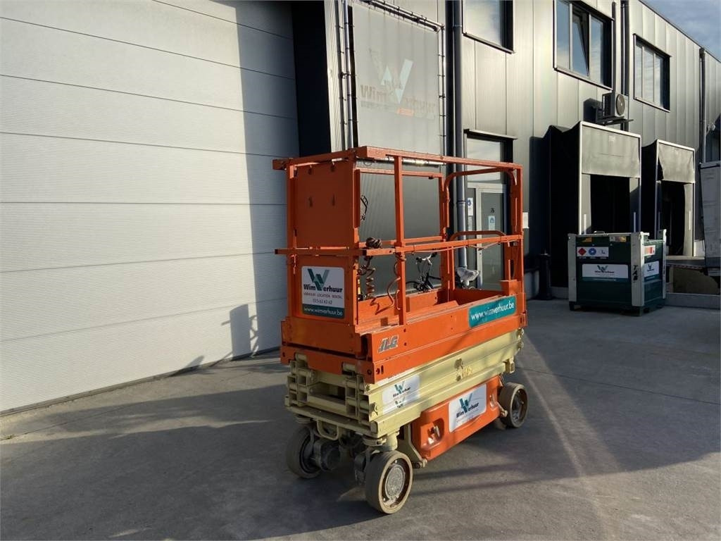JLG 1930ES (4520) - Platforma foarfeca: Foto 1 JLG 1930ES (4520) - Platforma foarfeca: Foto 1