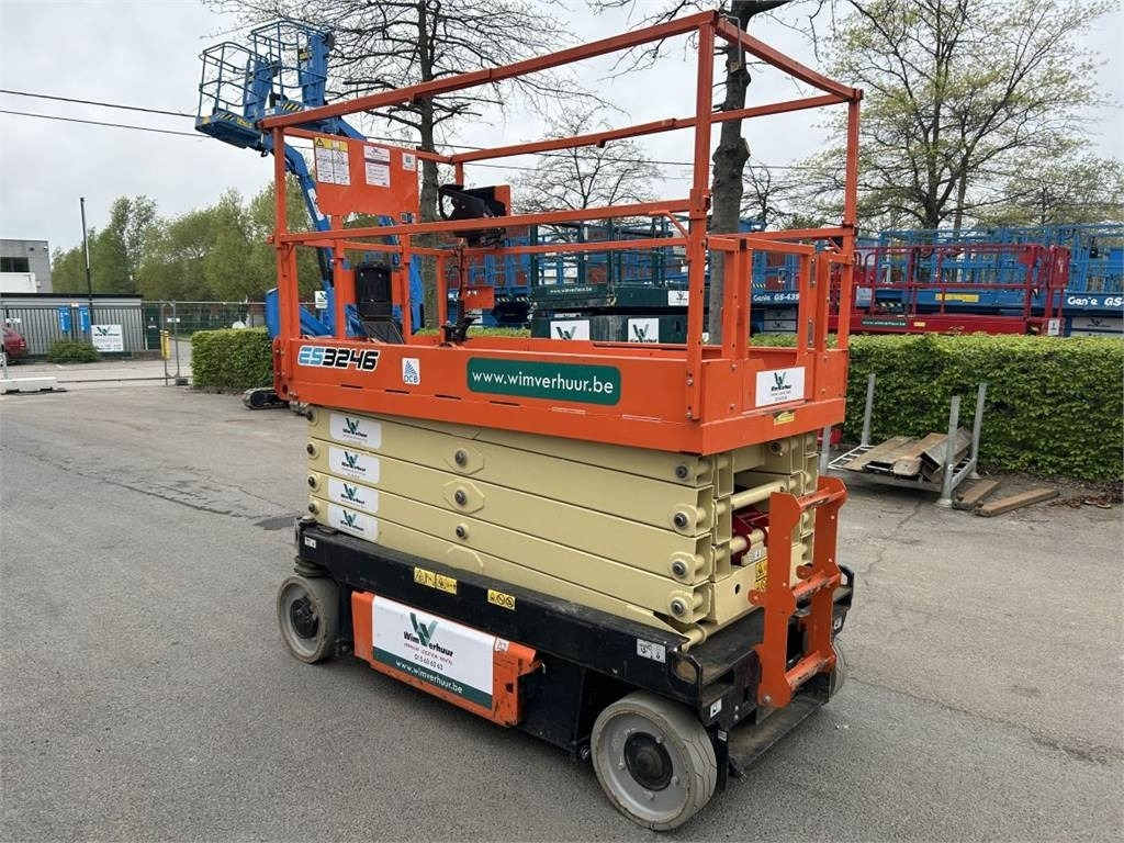 JLG 3246ES (6778) - Platforma foarfeca: Foto 4 JLG 3246ES (6778) - Platforma foarfeca: Foto 4