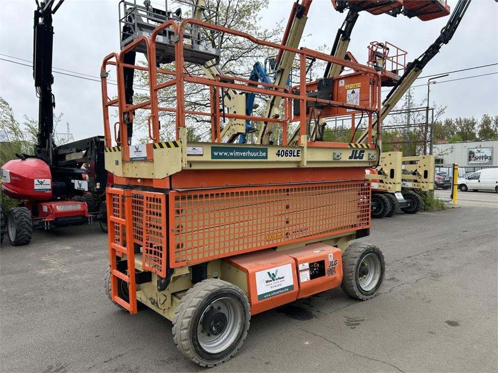 JLG 4069 LE (3614) - Platforma foarfeca: Foto 1 JLG 4069 LE (3614) - Platforma foarfeca: Foto 1