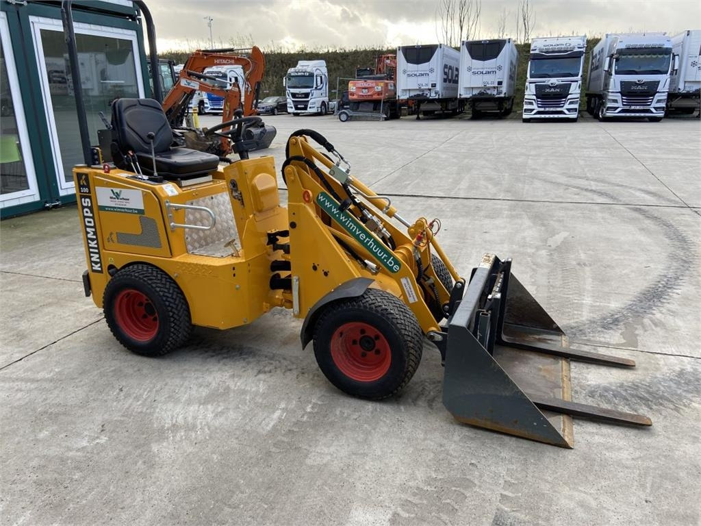 Knikmops KM100 (7123) - Încărcător articulat: Foto 4 Knikmops KM100 (7123) - Încărcător articulat: Foto 4