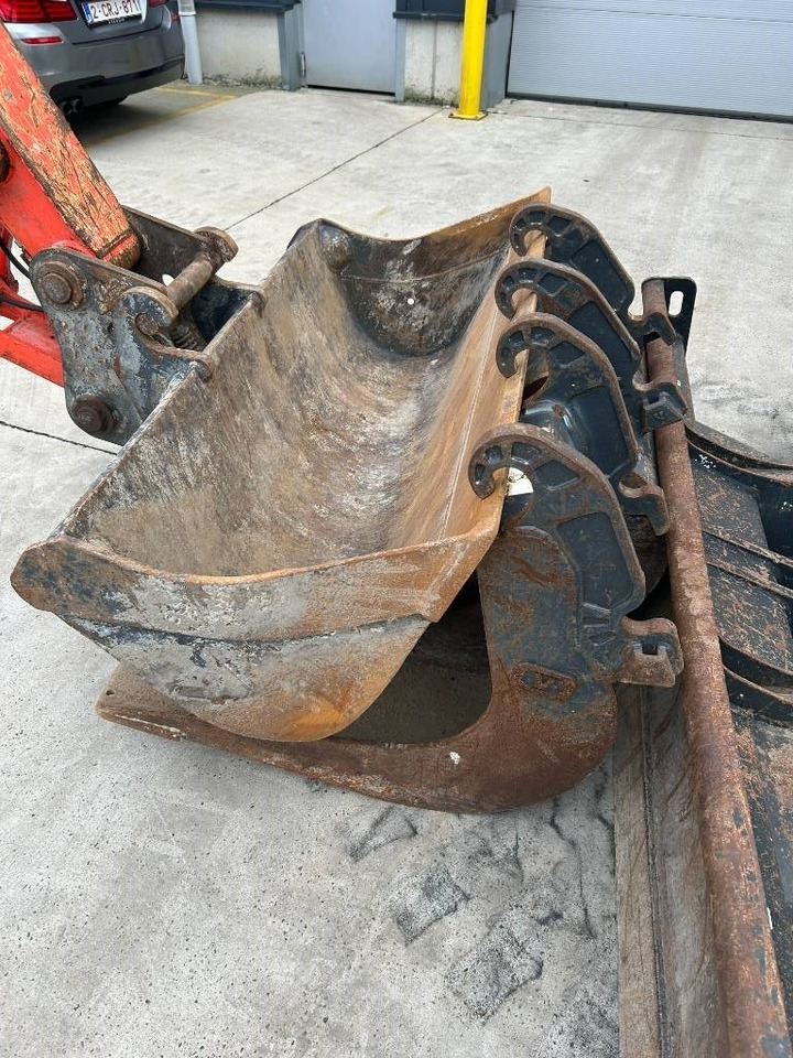 Mini excavator Kubota KX 080-4: Foto 7
