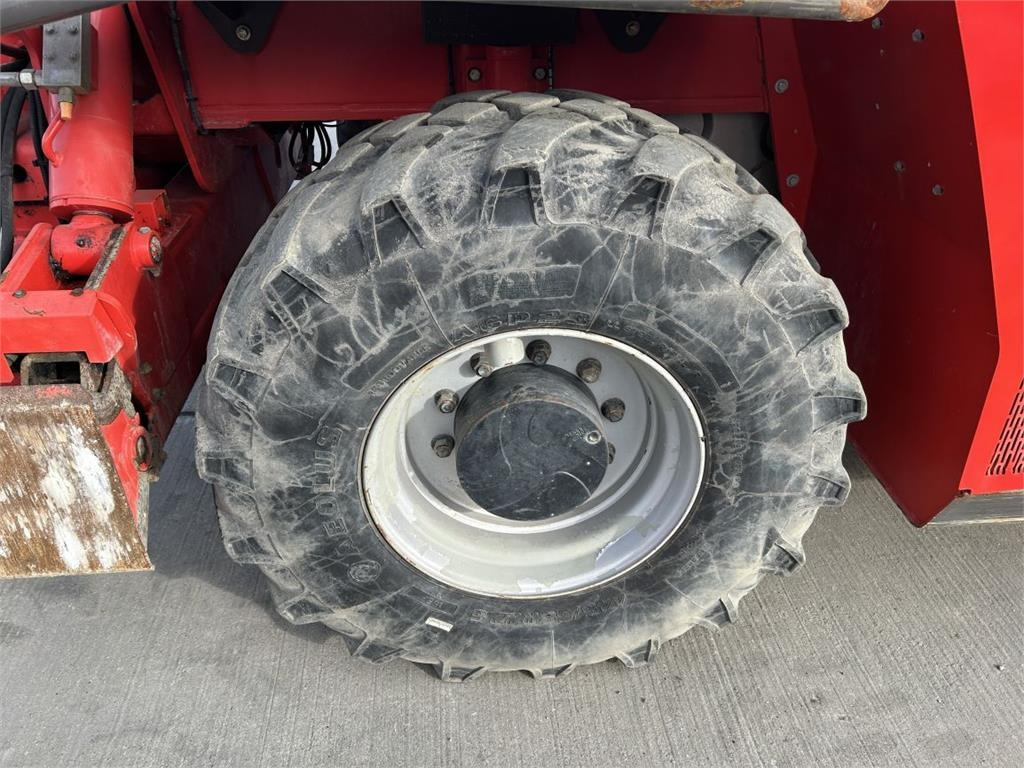 Manitou MRT2540+ Privilege ST4 (1636) - Stivuitor telescopic: Foto 5 Manitou MRT2540+ Privilege ST4 (1636) - Stivuitor telescopic: Foto 5