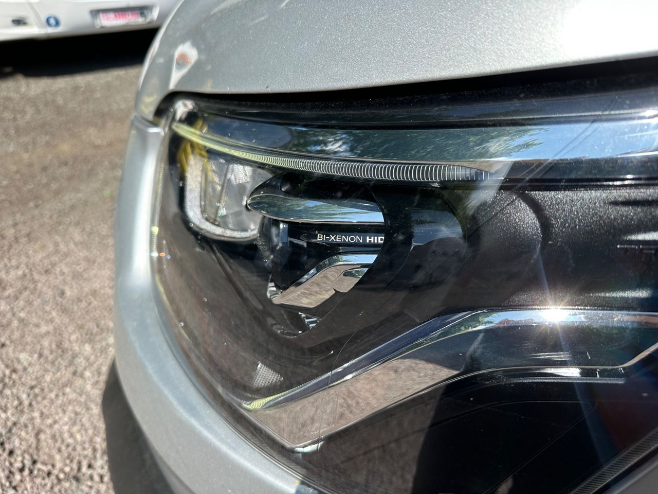 Ford Transit (Klima*PDC*Xenon*Kamera*28 tKm) - Microbuz, Transport persoane: Foto 3 Ford Transit (Klima*PDC*Xenon*Kamera*28 tKm) - Microbuz, Transport persoane: Foto 3