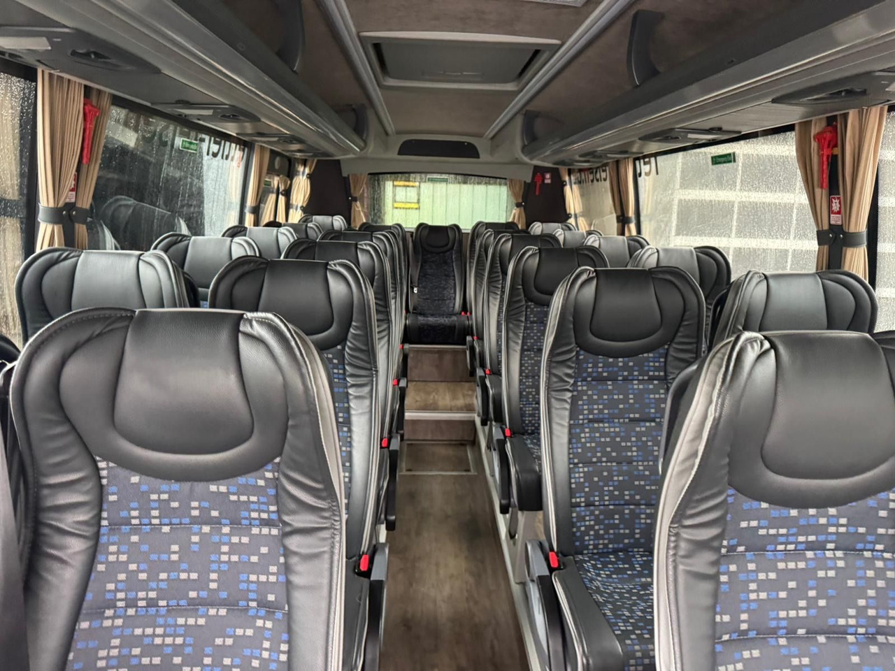 Iveco Atomic AN21 (wenig Km*7.2t) Rosero/ Rapido - Microbuz, Transport persoane: Foto 4 Iveco Atomic AN21 (wenig Km*7.2t) Rosero/ Rapido - Microbuz, Transport persoane: Foto 4