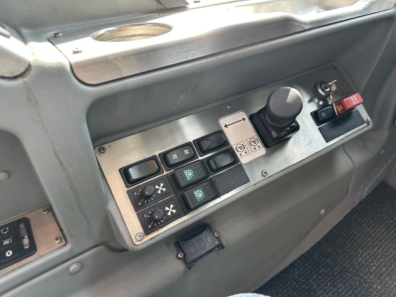 Leasing de  Mercedes-Benz O 530 Citaro LE (Klima*TÜV 01.2026) Mercedes-Benz O 530 Citaro LE (Klima*TÜV 01.2026): Foto 6