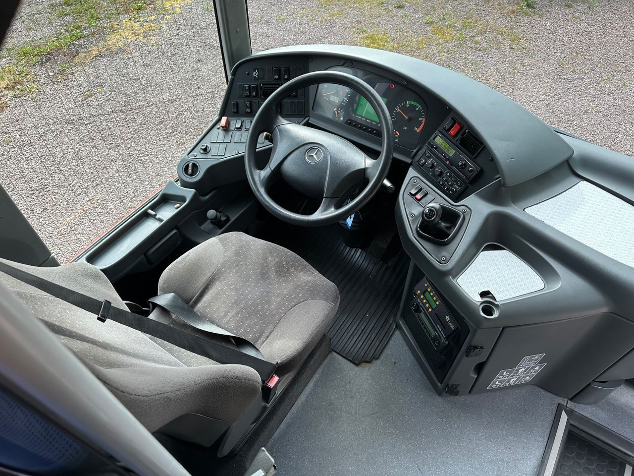 Mercedes-Benz O550 Integro (56 Sitze*Klima*Schalt) - Autobuz interurban: Foto 5 Mercedes-Benz O550 Integro (56 Sitze*Klima*Schalt) - Autobuz interurban: Foto 5