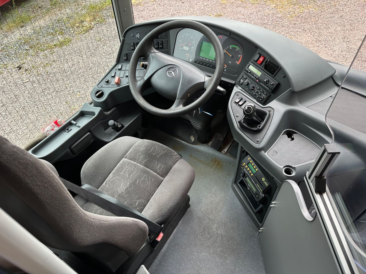 Mercedes-Benz O550 Integro (56 Sitze*Klima*Schalt) - Autobuz interurban: Foto 5 Mercedes-Benz O550 Integro (56 Sitze*Klima*Schalt) - Autobuz interurban: Foto 5