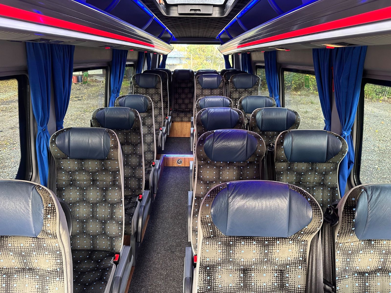 Mercedes-Benz Sprinter 516 CDi (DE*Klima*23 Reisesitze) - Microbuz, Transport persoane: Foto 5 Mercedes-Benz Sprinter 516 CDi (DE*Klima*23 Reisesitze) - Microbuz, Transport persoane: Foto 5