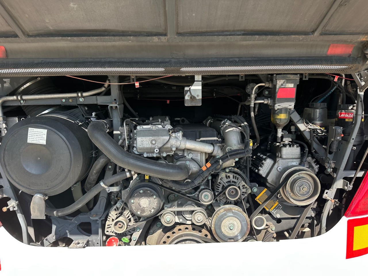 Neoplan P06 Skyliner L (83 Sitze*TOP*Motor Neu*Panorama) - Autobuz supraetajat: Foto 4 Neoplan P06 Skyliner L (83 Sitze*TOP*Motor Neu*Panorama) - Autobuz supraetajat: Foto 4