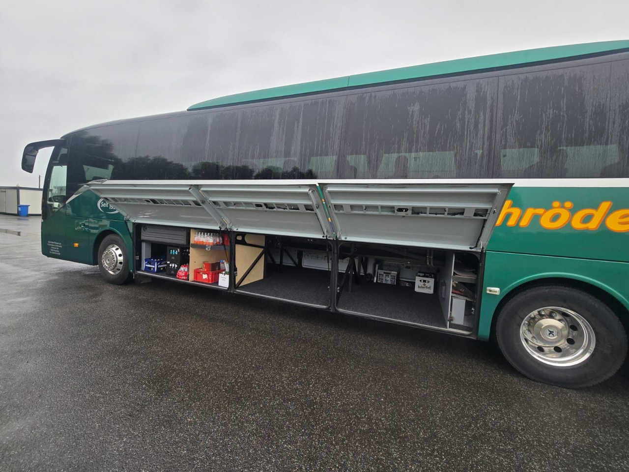 Setra S 516 MD (58 Sitze*DE*287 tKm) - Autocar: Foto 5 Setra S 516 MD (58 Sitze*DE*287 tKm) - Autocar: Foto 5